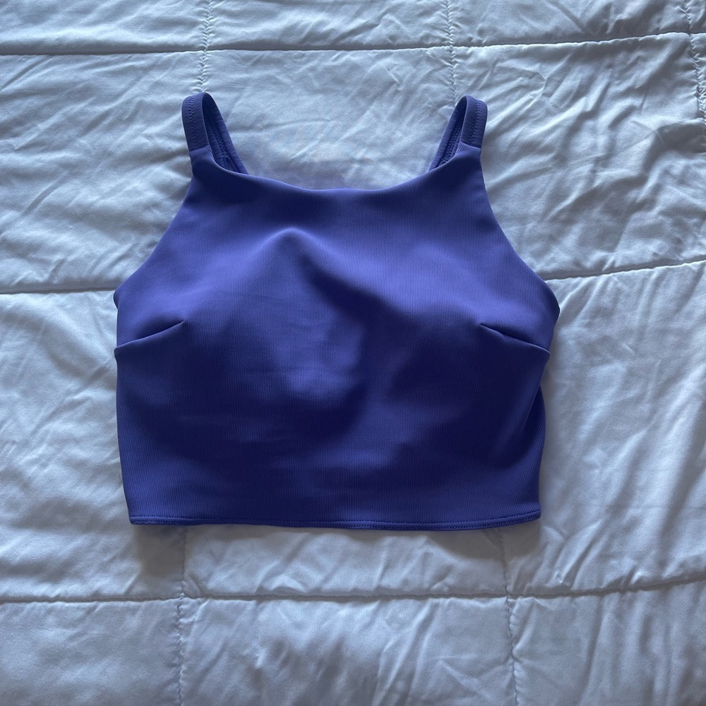 Lululemon ribbed twist- back bra